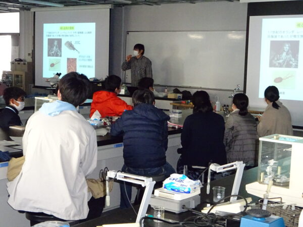 電子顕微鏡と光学顕微鏡による観察体験