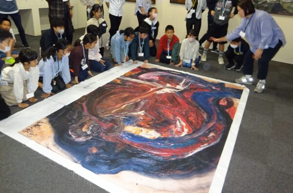 美術鑑賞と制作体験