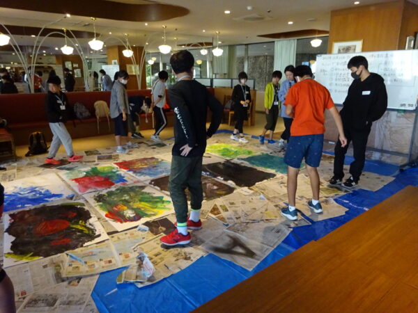 美術鑑賞と制作体験